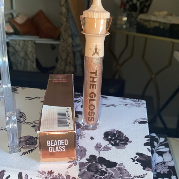 Jeffree Star - Picture 2 of 2